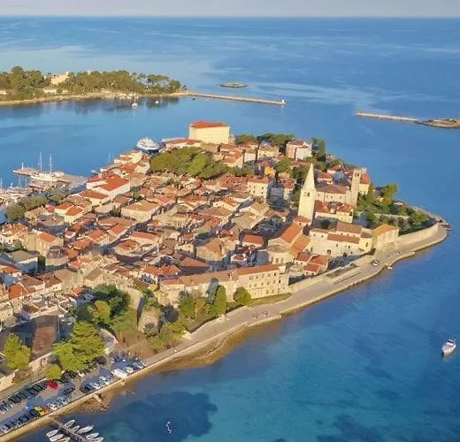 Διαμέρισμα Old Town Charmer Πόρετς