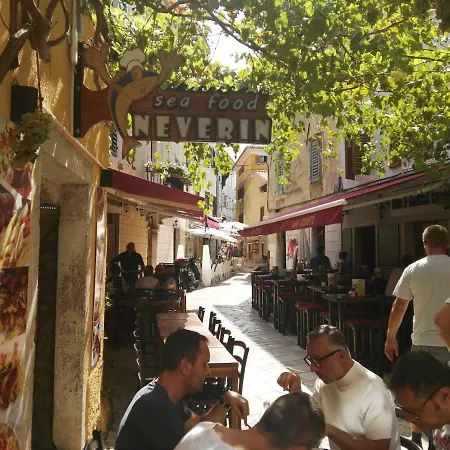 Old Town Charmer *