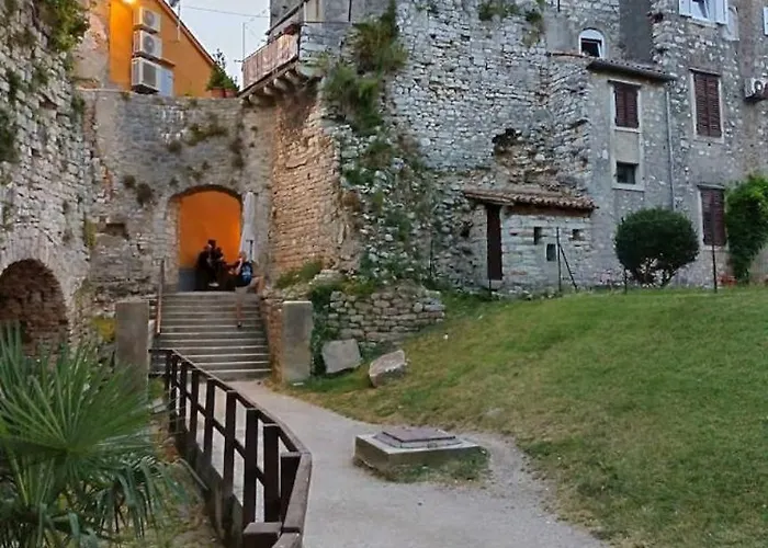 Old Town Charmer Апартаменти Пореч