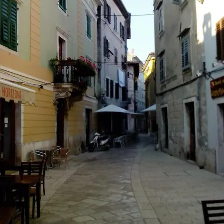 Old Town Charmer Appartement *